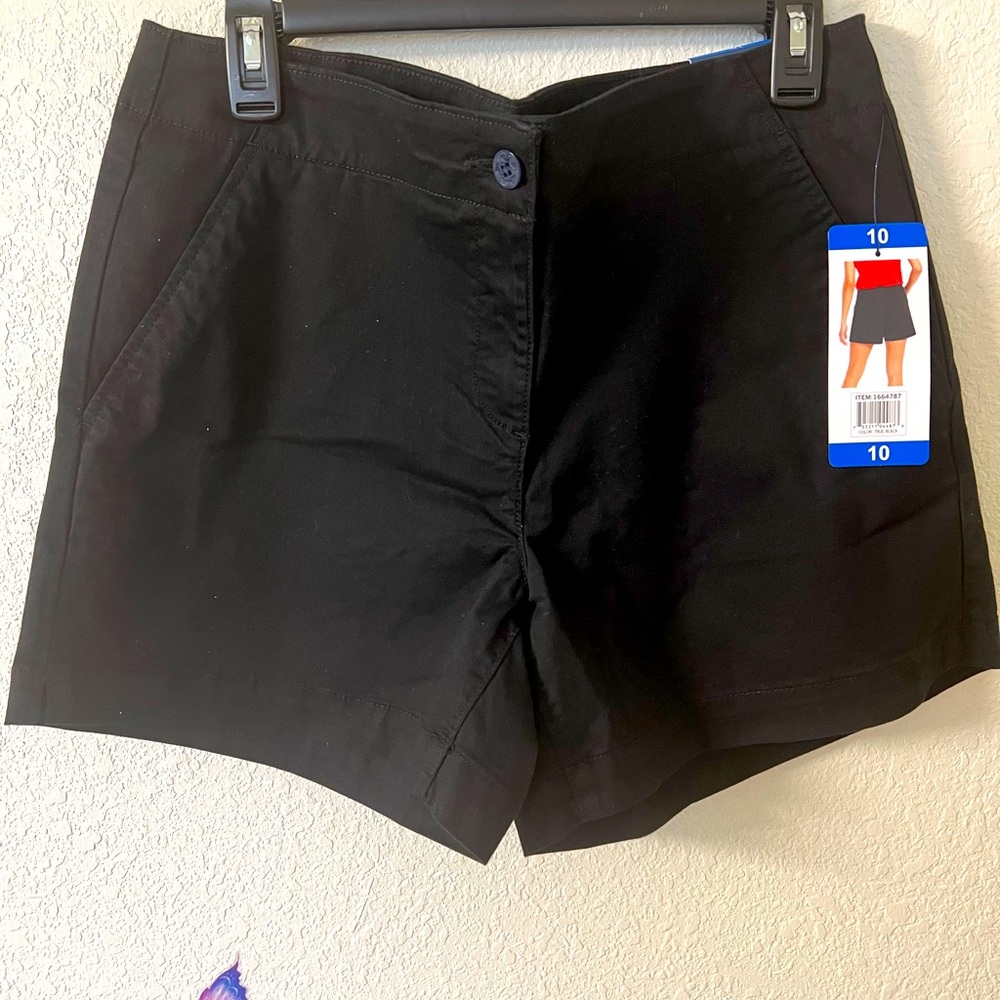 Nautica Ladie Mid Rise Twill Short